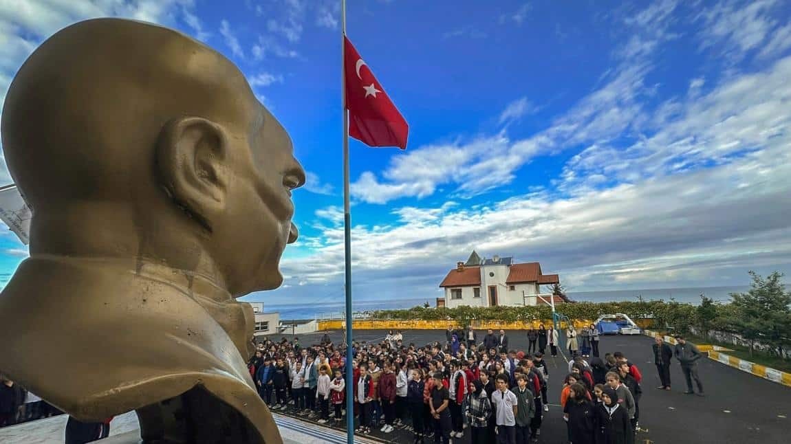 10 Kasım Atatürk'ü Anma ve Ödül Töreni